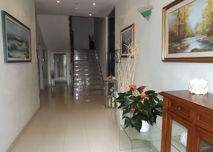 Muccioli 3* 米萨诺阿德里亚蒂科