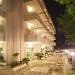 Muccioli Otel 3*